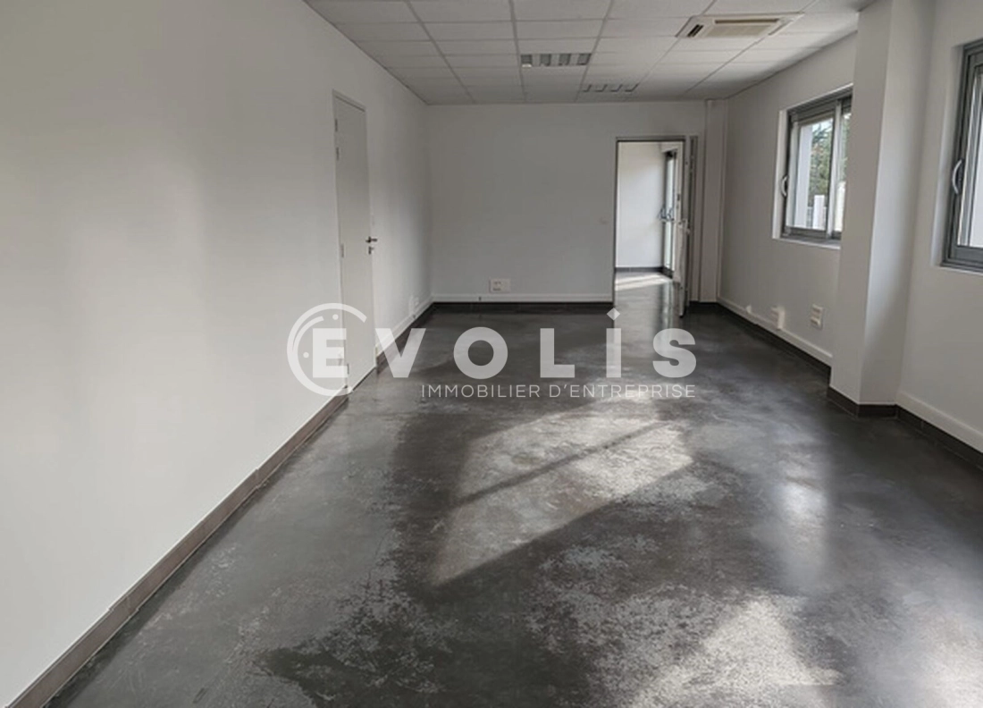 Photo 5 – location Entrepôts / activités	VOURLES (69390)