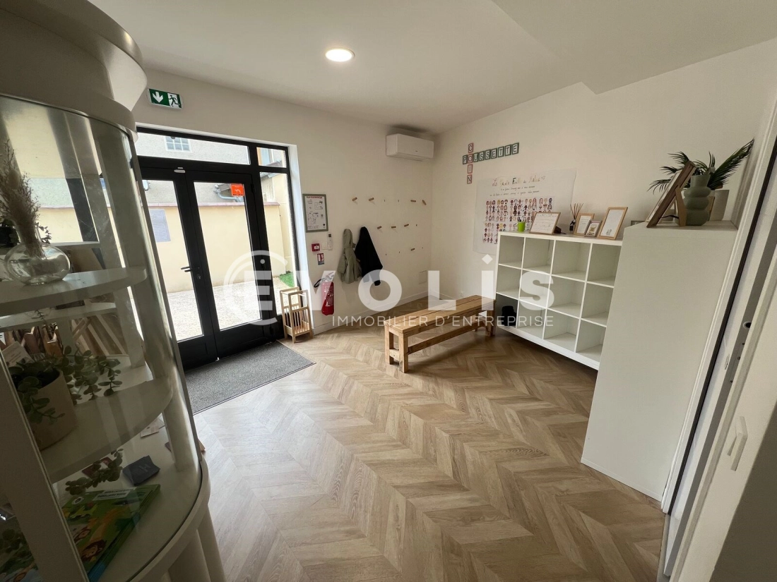 Photo 2 – location Locaux commerciaux	SERVON (77170)