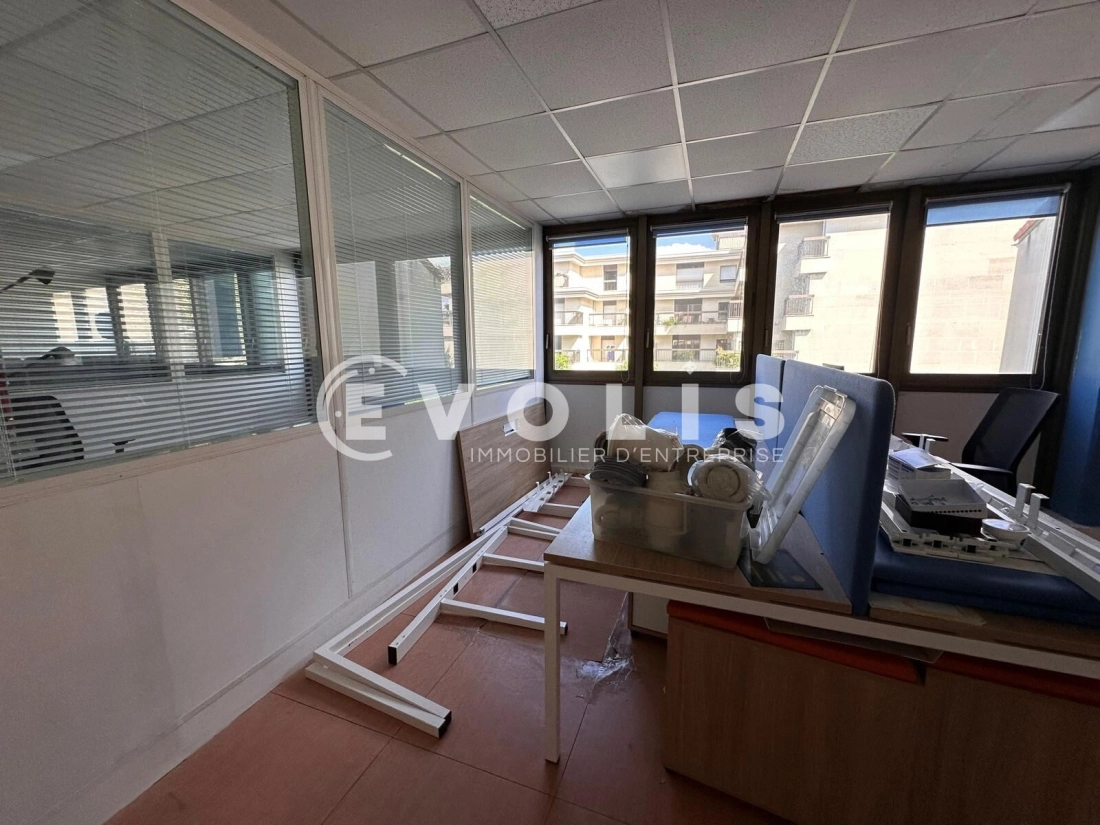 Photo 3 – location bureaux	BOURG LA REINE (92340)