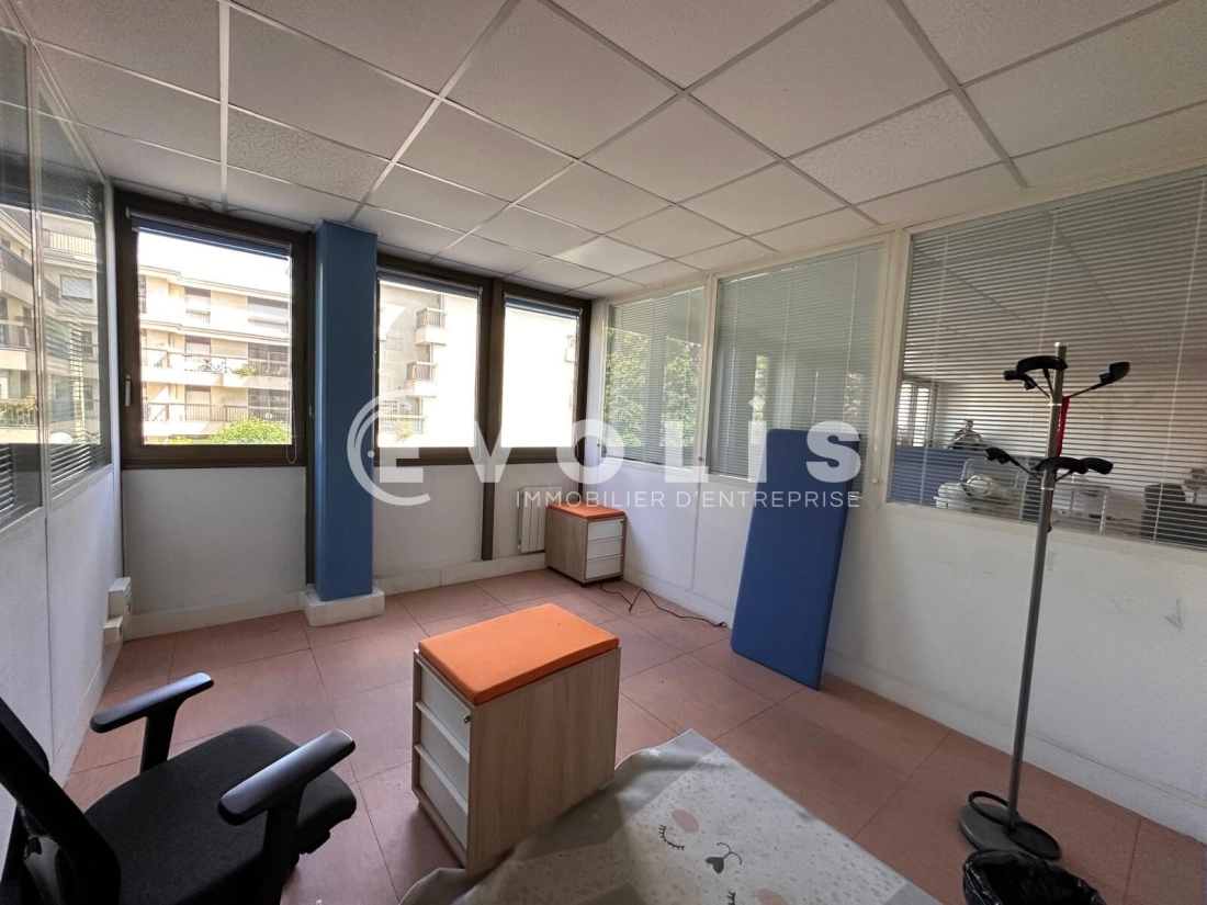 Photo 6 – location bureaux	BOURG LA REINE (92340)
