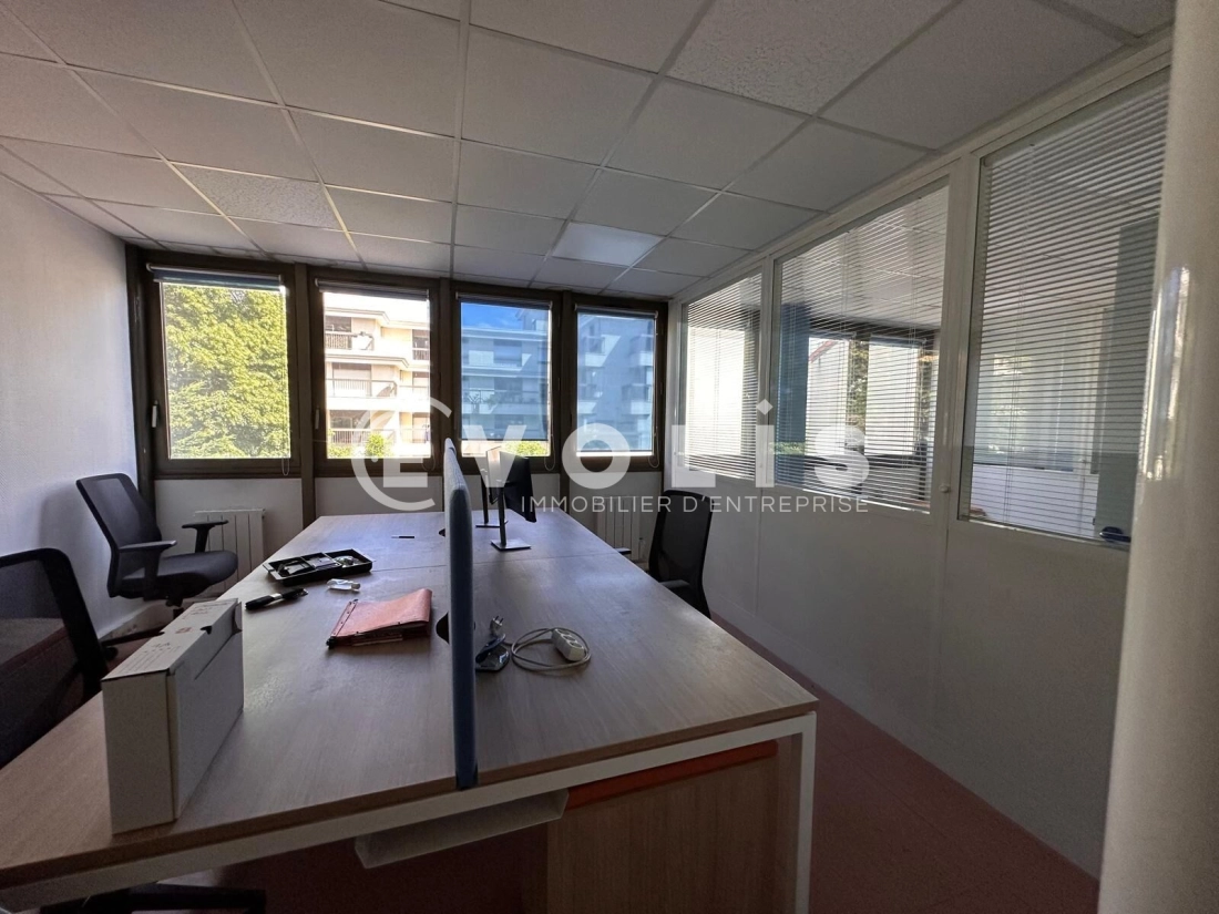 Photo 4 – location bureaux	BOURG LA REINE (92340)
