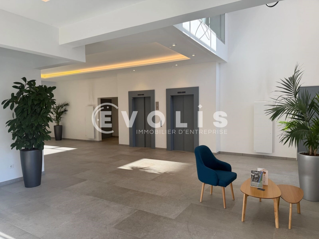 Photo 2 – location bureaux	CHEVILLY LARUE (94550)