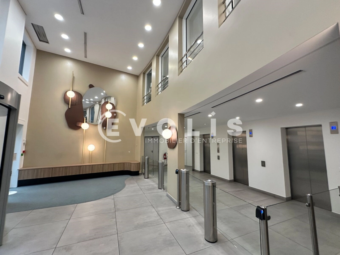 Photo 2 – location bureaux	PUTEAUX (92800)