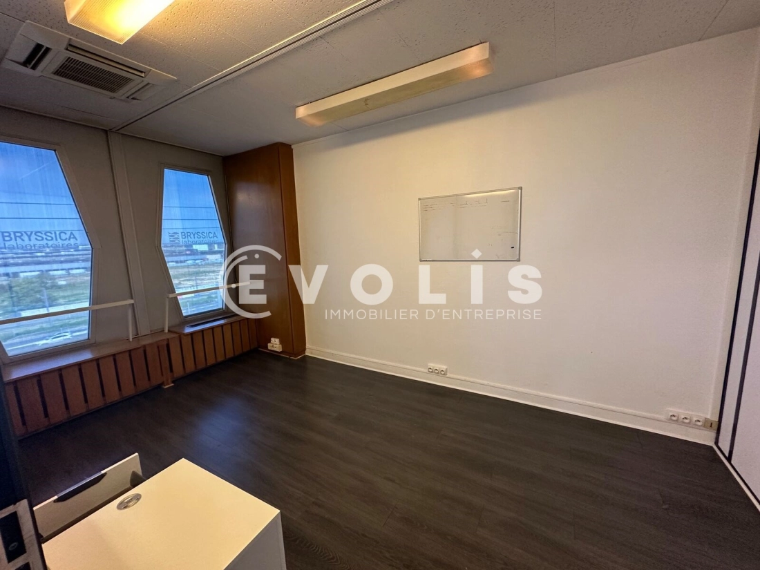 Photo 2 – location bureaux	THIAIS (94320)