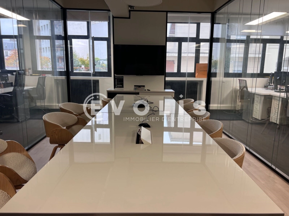 Photo 1 – location bureaux	PARIS (75011)