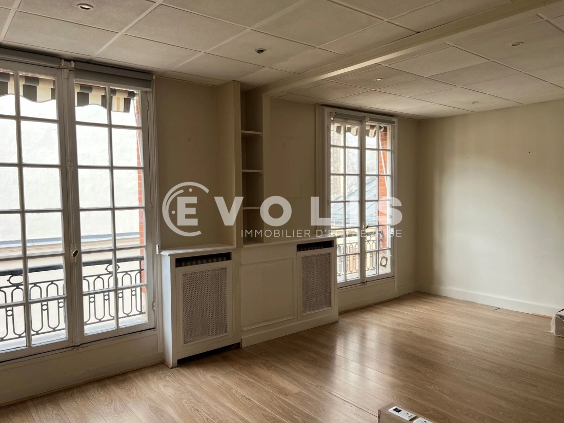 Photo 3 – location bureaux	PARIS (75008)