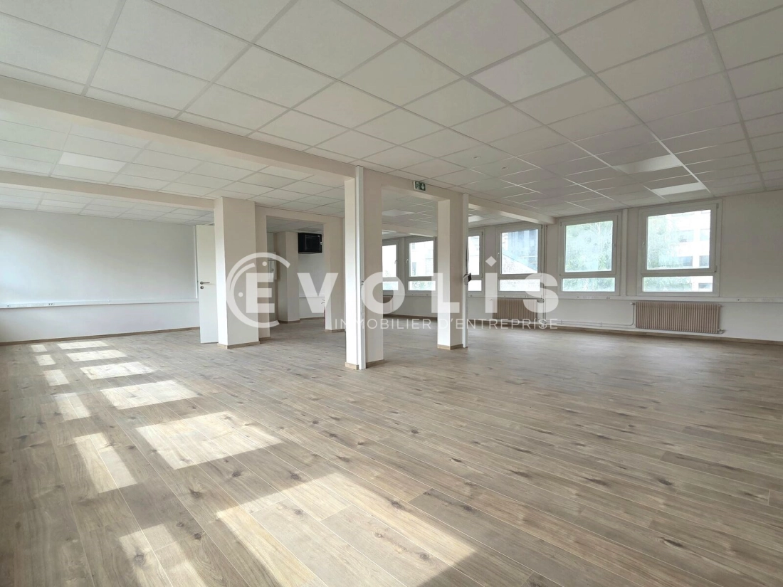 Photo 1 – location bureaux	IVRY SUR SEINE (94200)