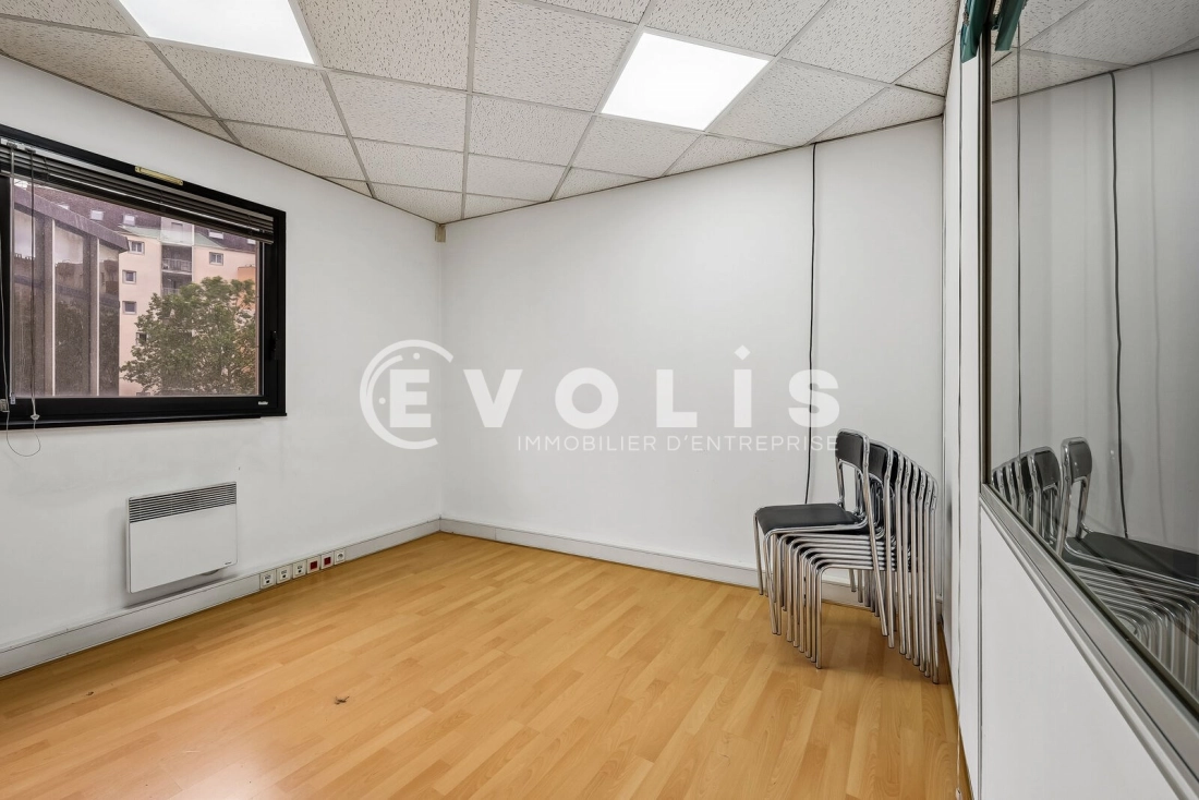 Photo 11 – vente bureaux	LE KREMLIN BICETRE (94270)