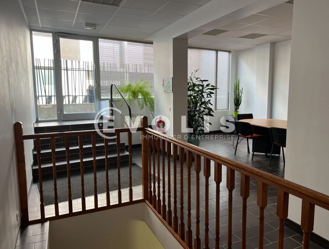 Photo 8 – vente bureaux	PARIS (75020)