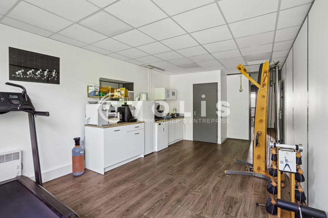 Photo 11 – vente bureaux	BRON (69500)