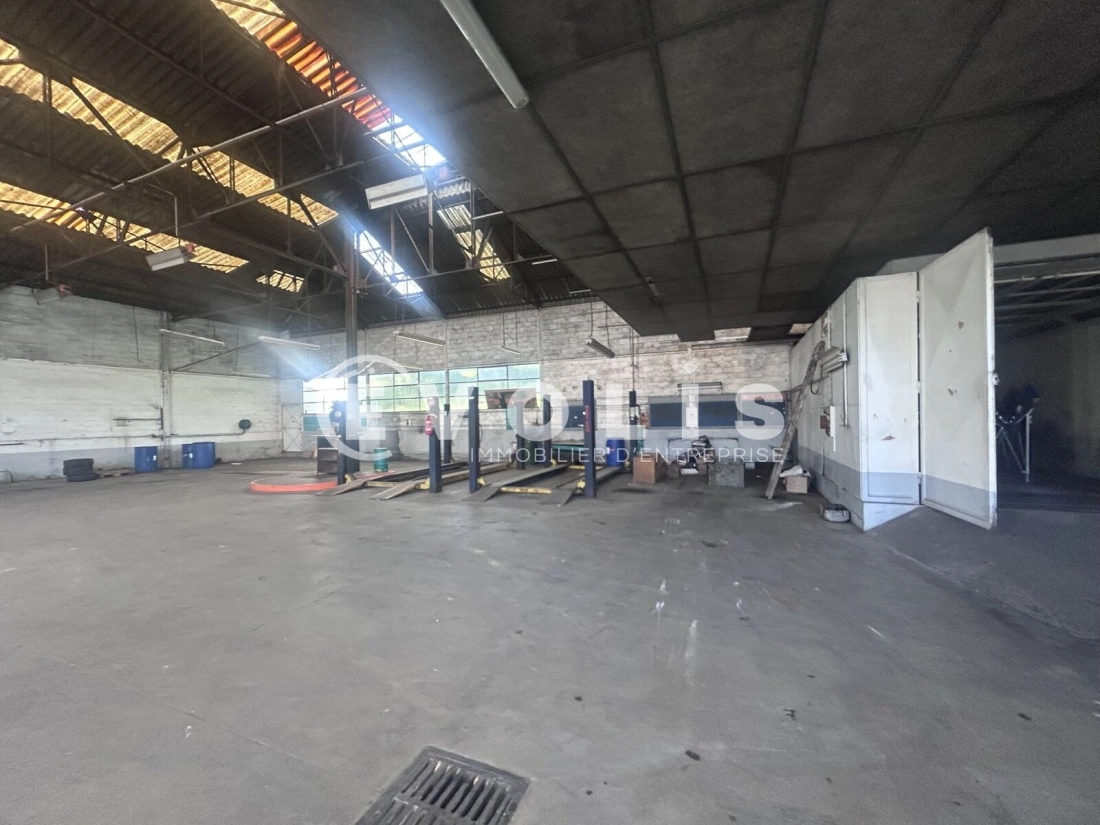 Photo 4 – vente Entrepôts / activités	VERSAILLES (78000)