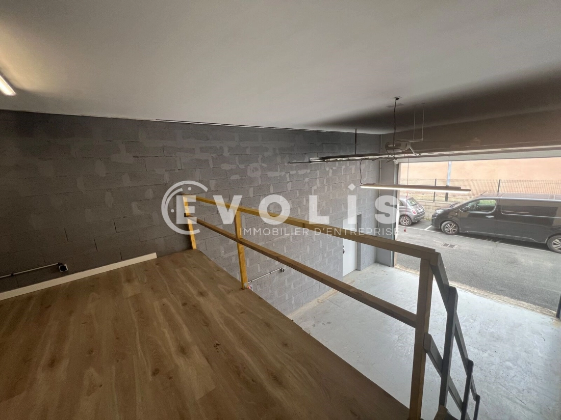 Photo 5 – location Entrepôts / activités	MARCOUSSIS (91460)