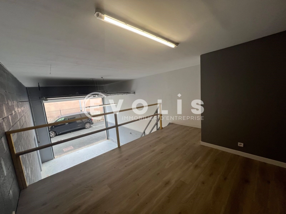 Photo 6 – location Entrepôts / activités	MARCOUSSIS (91460)