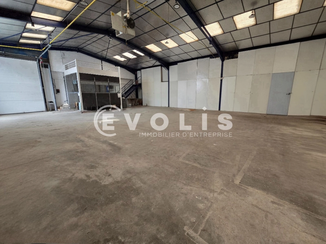 Photo 3 – location Entrepôts / activités	EPINAY SOUS SENART (91860)