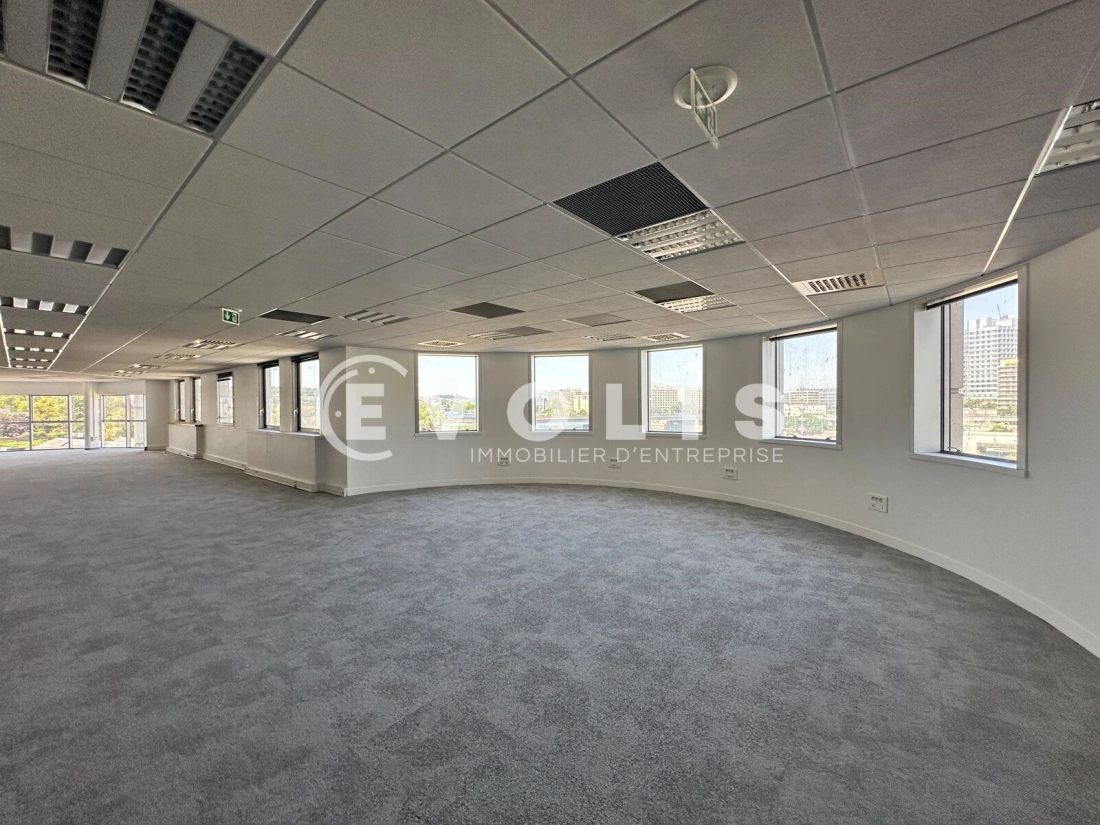 Photo 2 – location bureaux	SEVRES (92310)