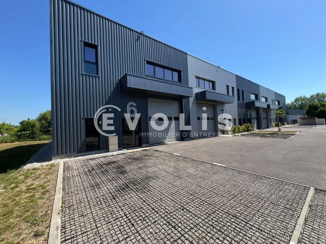 Photo 6 – location Entrepôts / activités	BOURGOIN JALLIEU (38300)