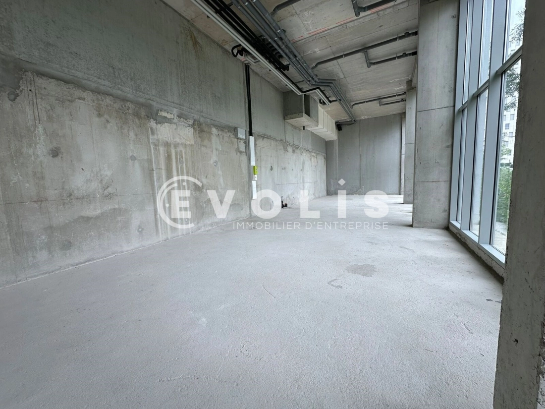 Photo 2 – location bureaux	IVRY SUR SEINE (94200)
