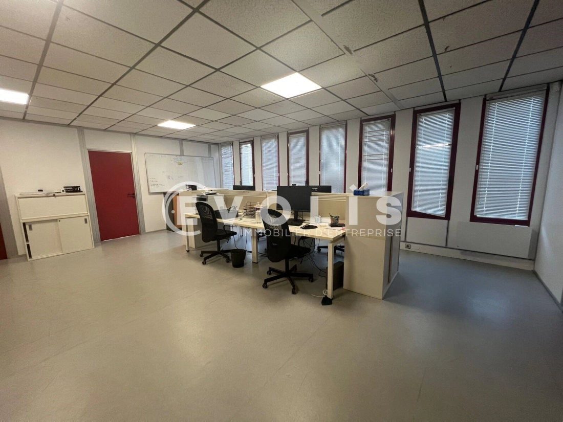 Photo 2 – location bureaux	LES ULIS (91940)