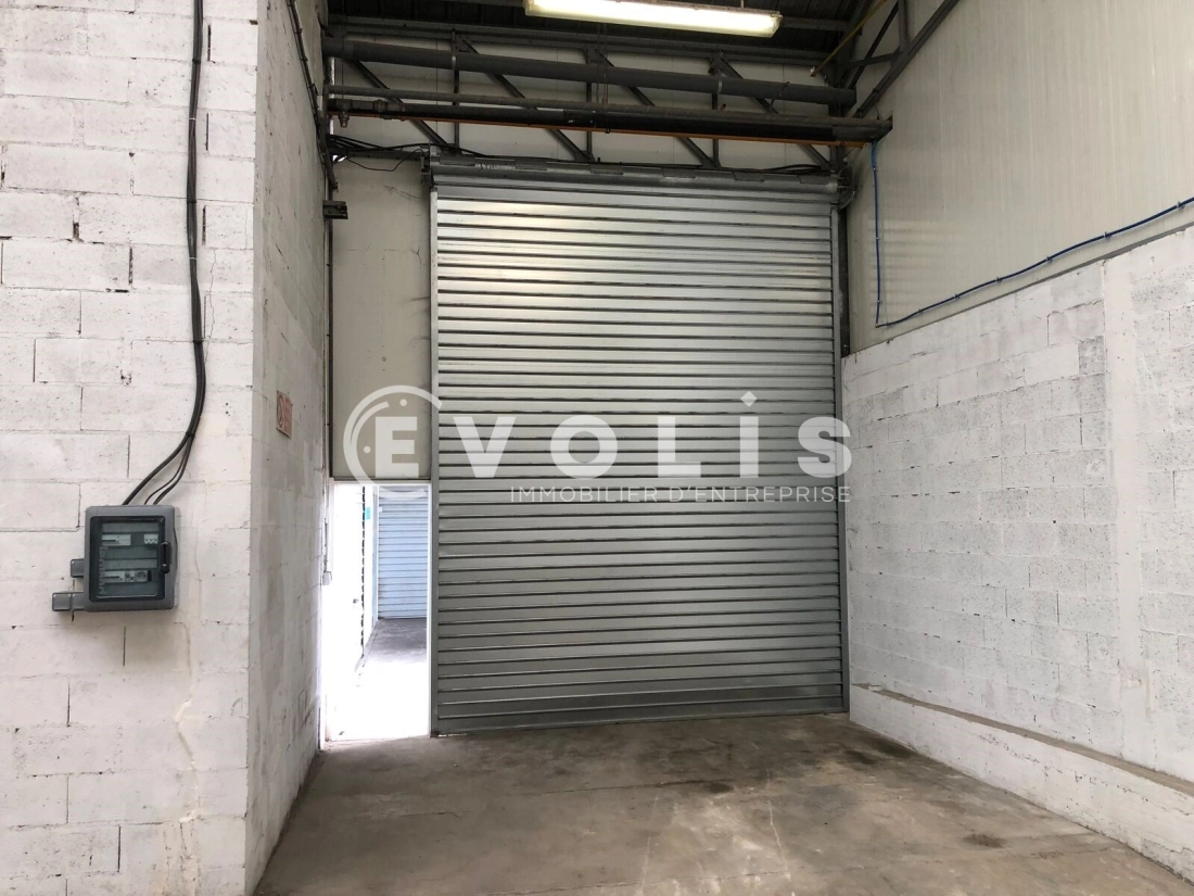 Photo 3 – location Entrepôts / activités	VILLENEUVE LE ROI (94290)