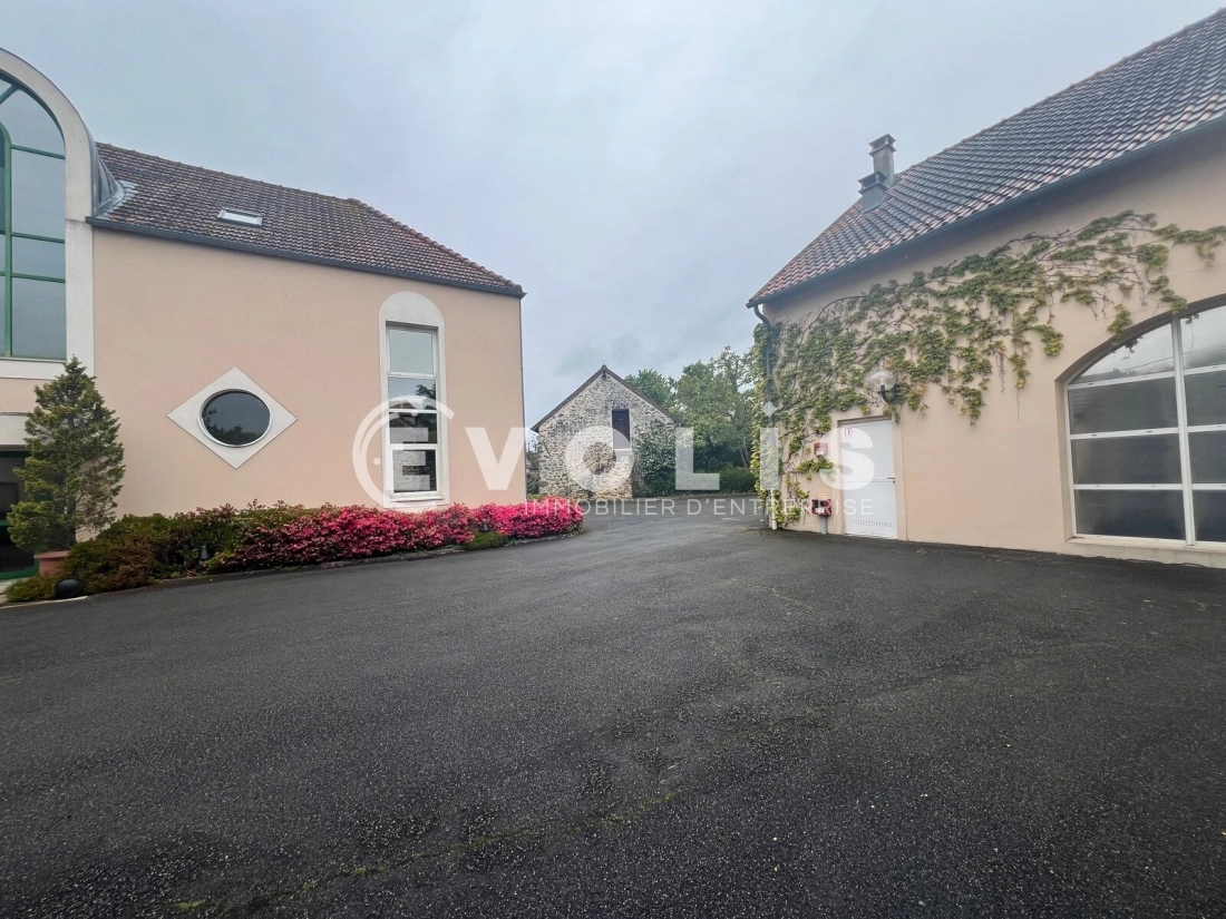 Photo 1 – location bureaux	LIMOURS (91470)