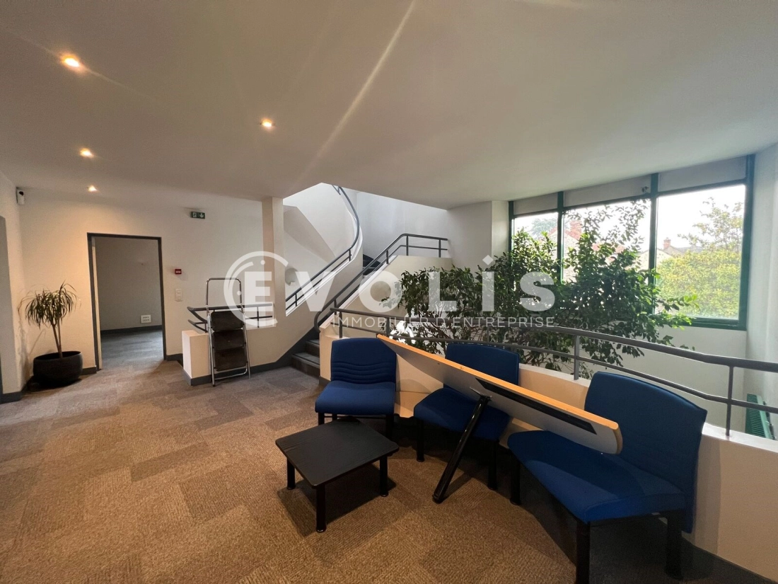Photo 15 – location bureaux	LIMOURS (91470)
