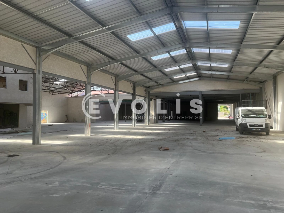 Photo 2 – location Entrepôts / activités	VILLEURBANNE (69100)