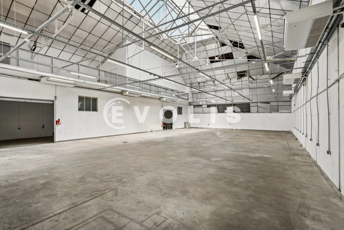 Photo 2 – location Entrepôts / activités	IVRY SUR SEINE (94200)