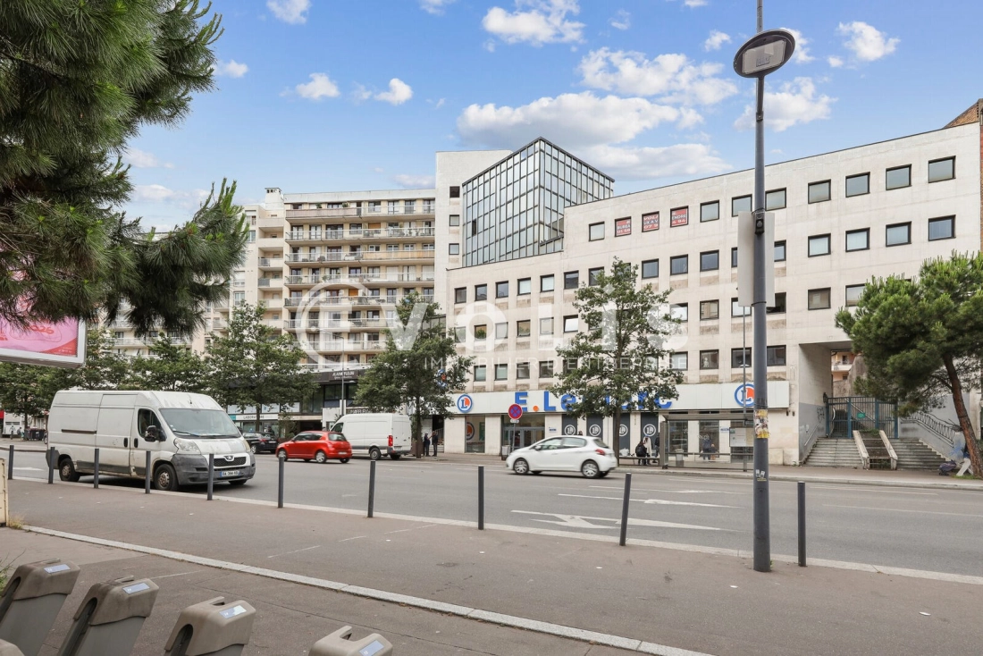 Photo 12 – location bureaux	LE KREMLIN BICETRE (94270)