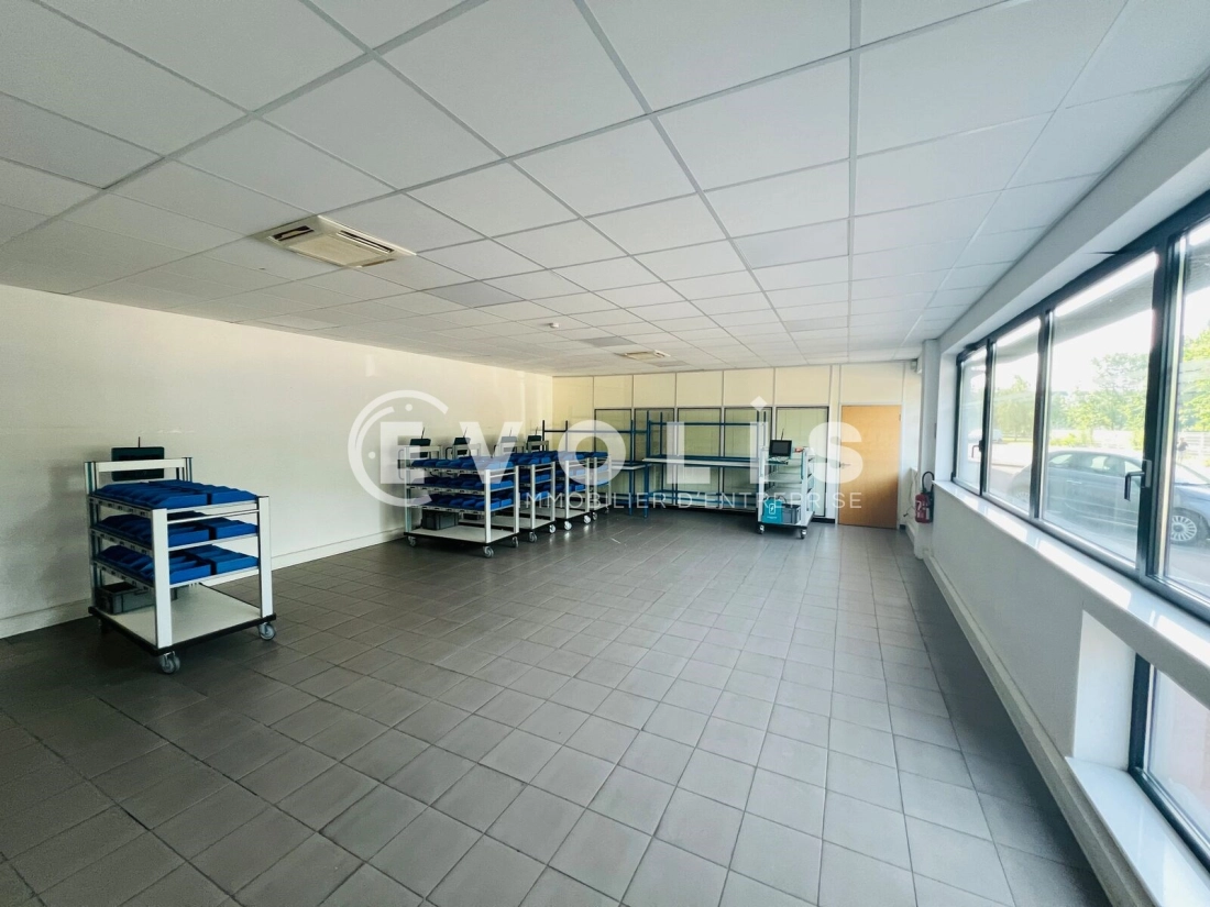 Photo 8 – location bureaux	COMBS LA VILLE (77380)