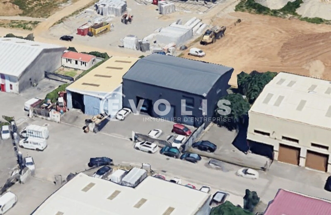 Photo 2 – location Entrepôts / activités	GENAS (69740)
