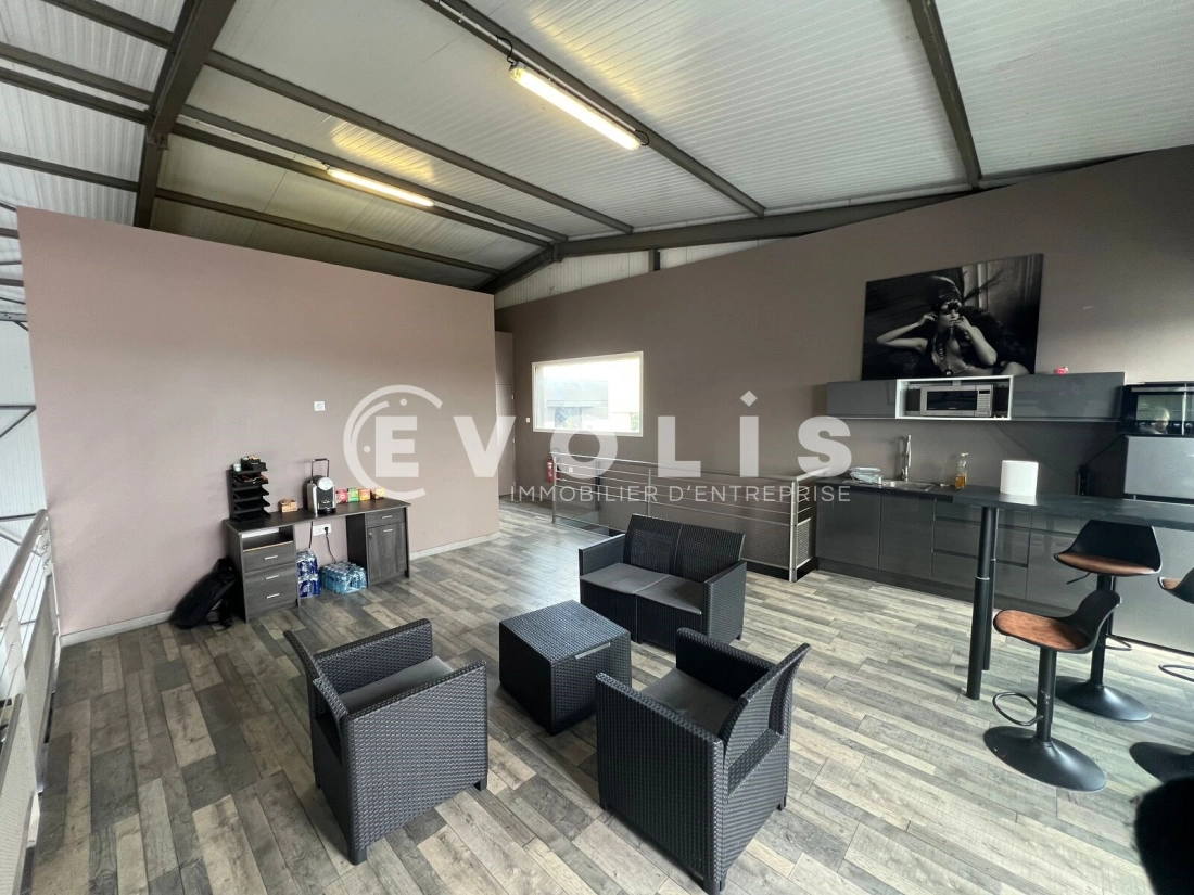 Photo 4 – location Entrepôts / activités	GENAS (69740)