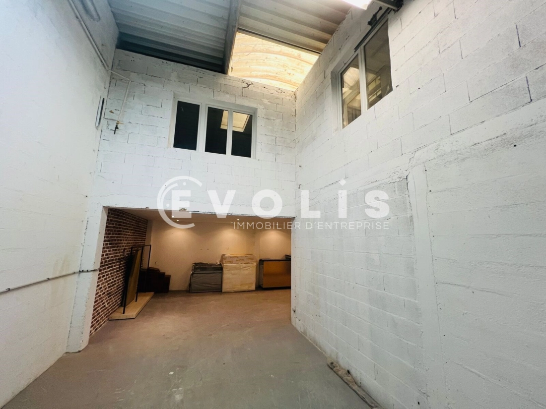 Photo 3 – vente Entrepôts / activités	MOISSY CRAMAYEL (77550)