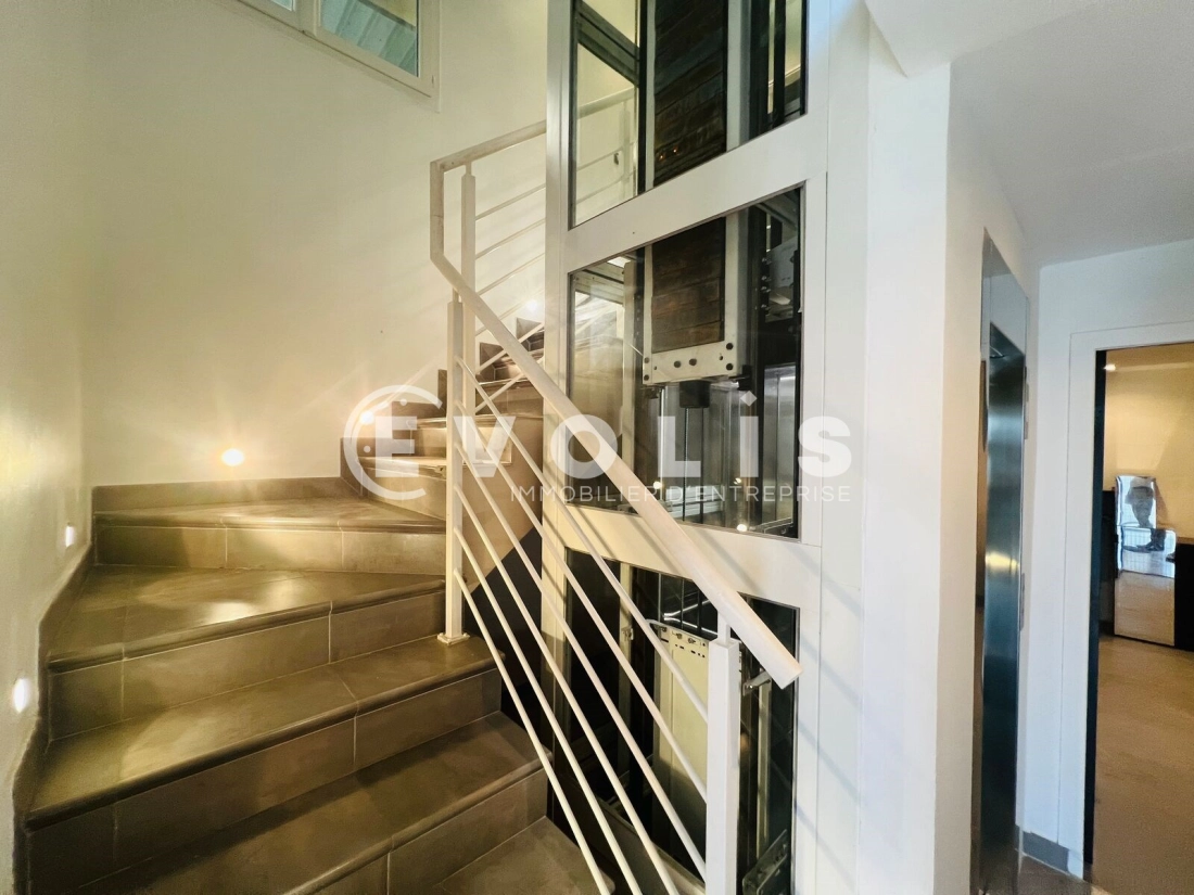 Photo 11 – vente Entrepôts / activités	MOISSY CRAMAYEL (77550)