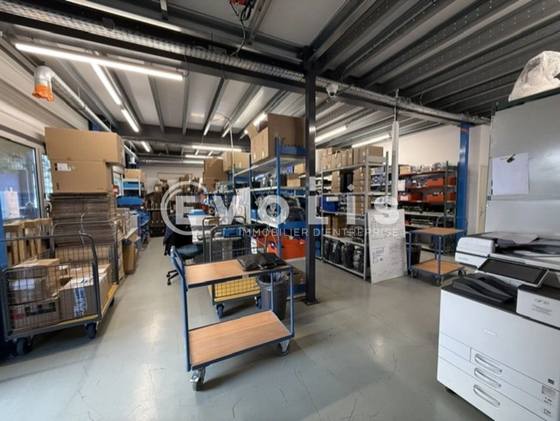 Photo 3 – location Entrepôts / activités	BERNIN (38190)
