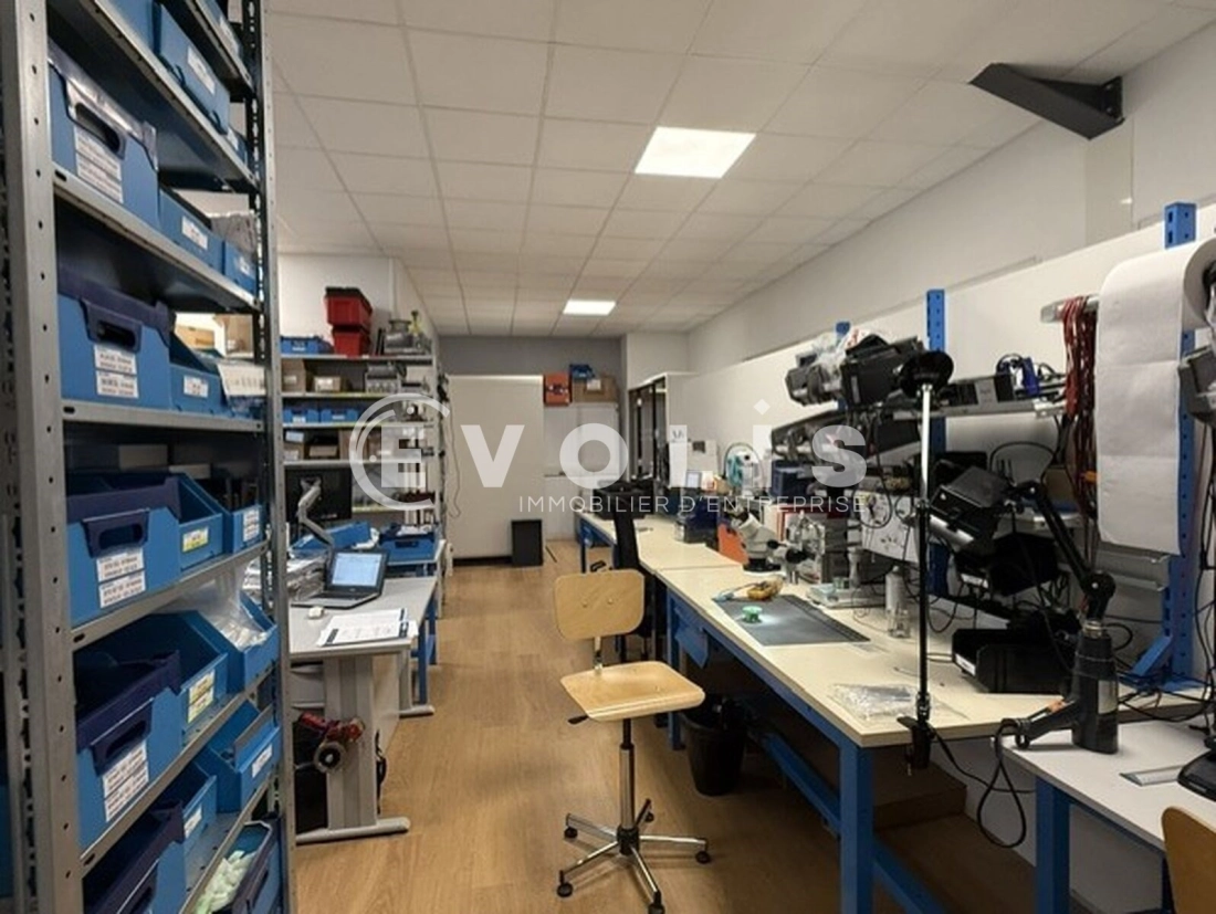 Photo 8 – location Entrepôts / activités	BERNIN (38190)
