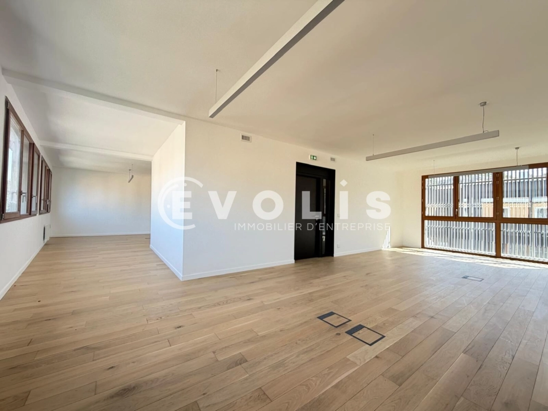 Photo 2 – location bureaux	IVRY SUR SEINE (94200)