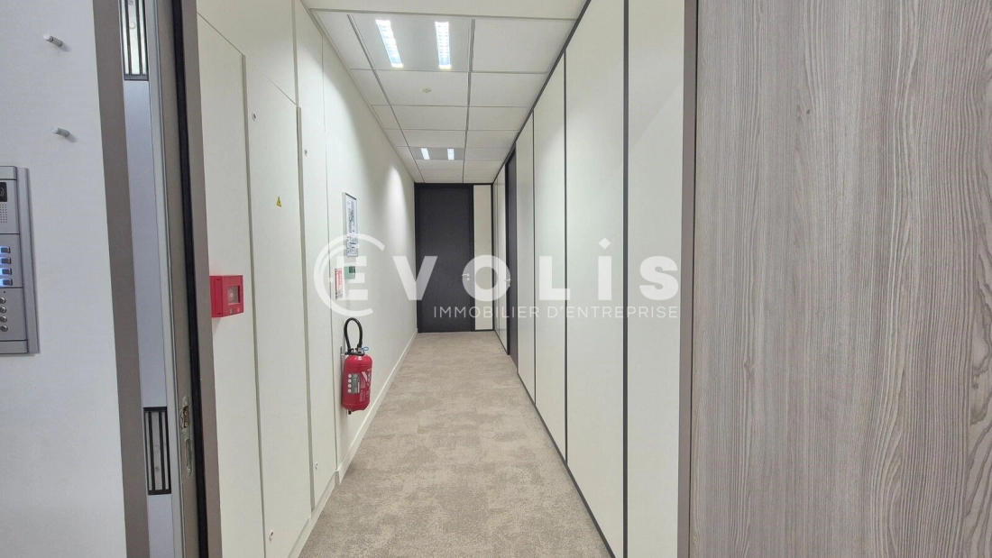 Photo 8 – vente bureaux	MONTEVRAIN (77144)