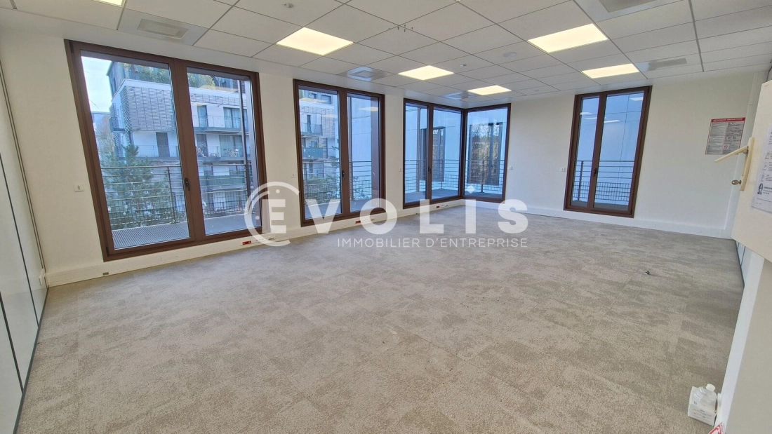 Photo 1 – vente bureaux	MONTEVRAIN (77144)