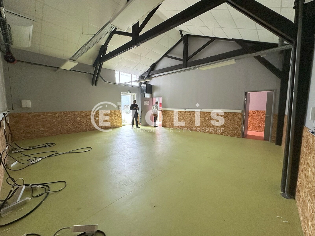 Photo 1 – location bureaux	BORDEAUX (33300)