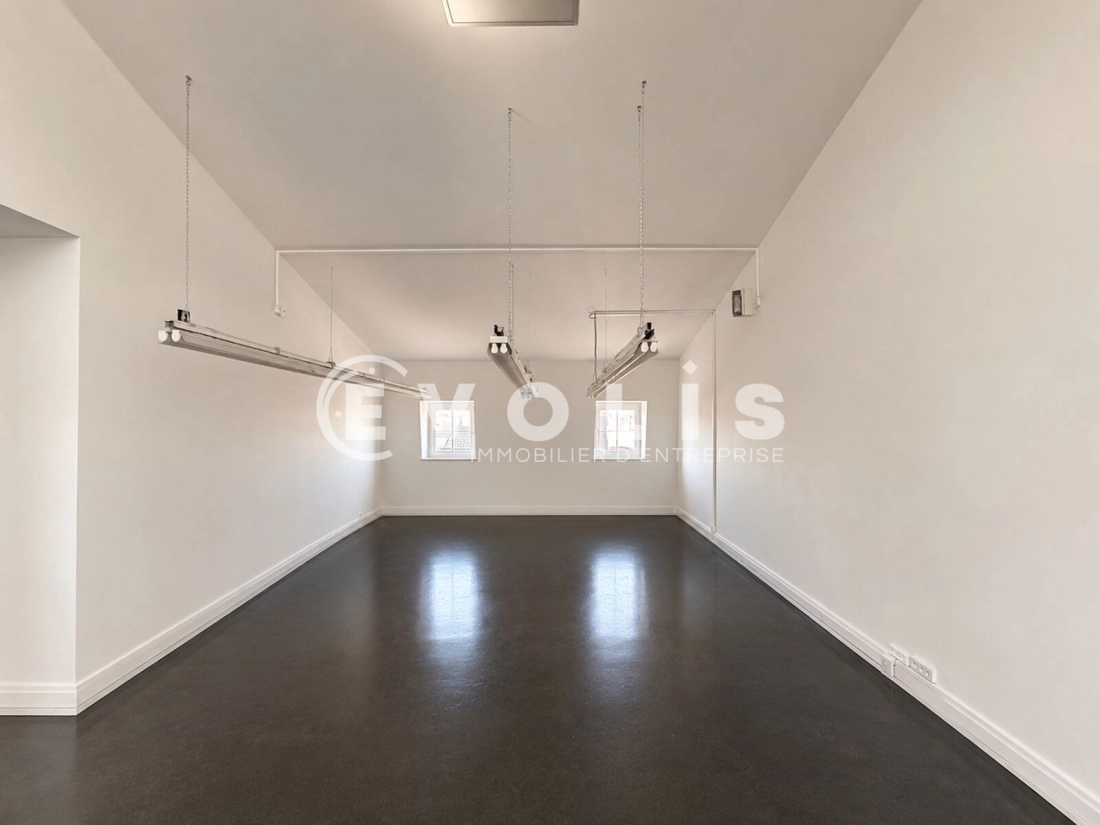 Photo 2 – location bureaux	PARIS (75008)