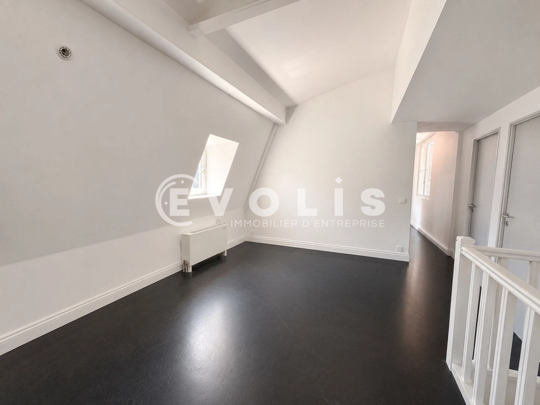 Photo 3 – location bureaux	PARIS (75008)