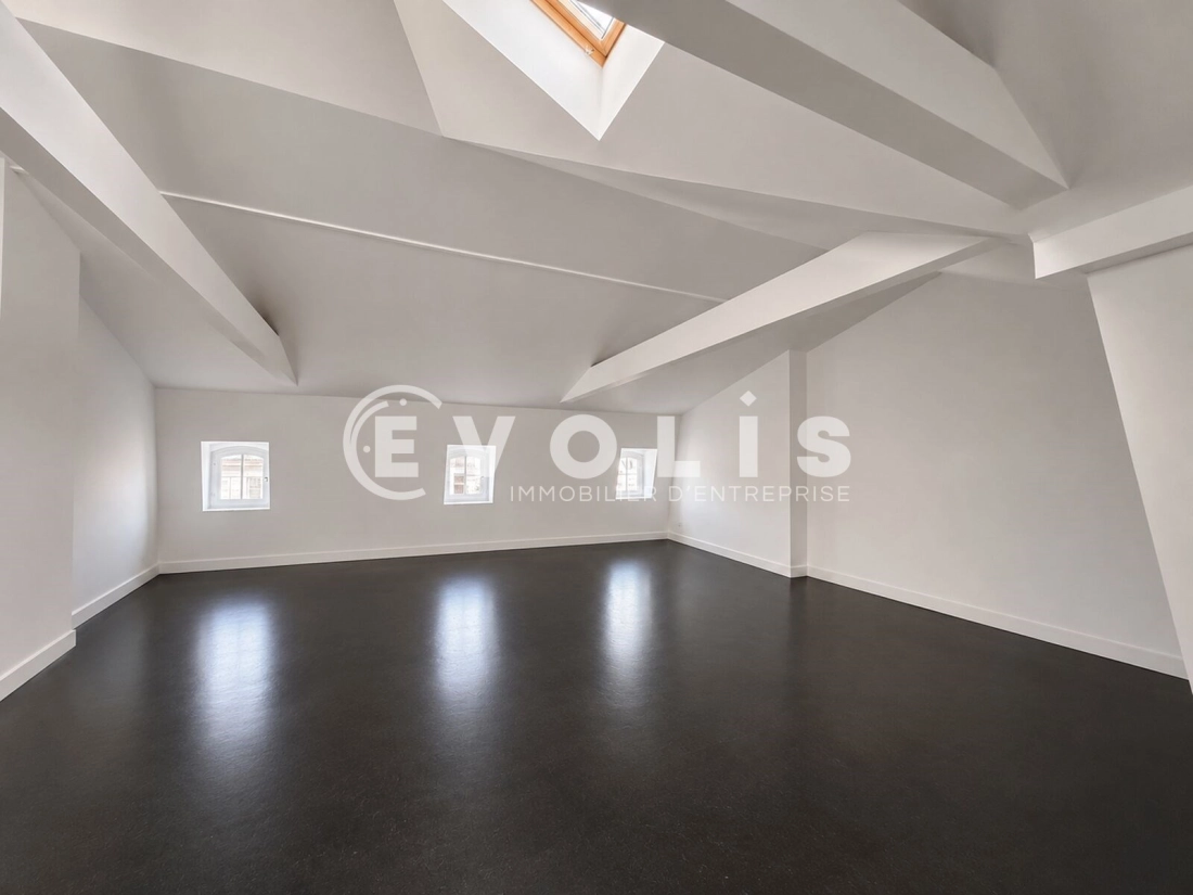 Photo 5 – location bureaux	PARIS (75008)