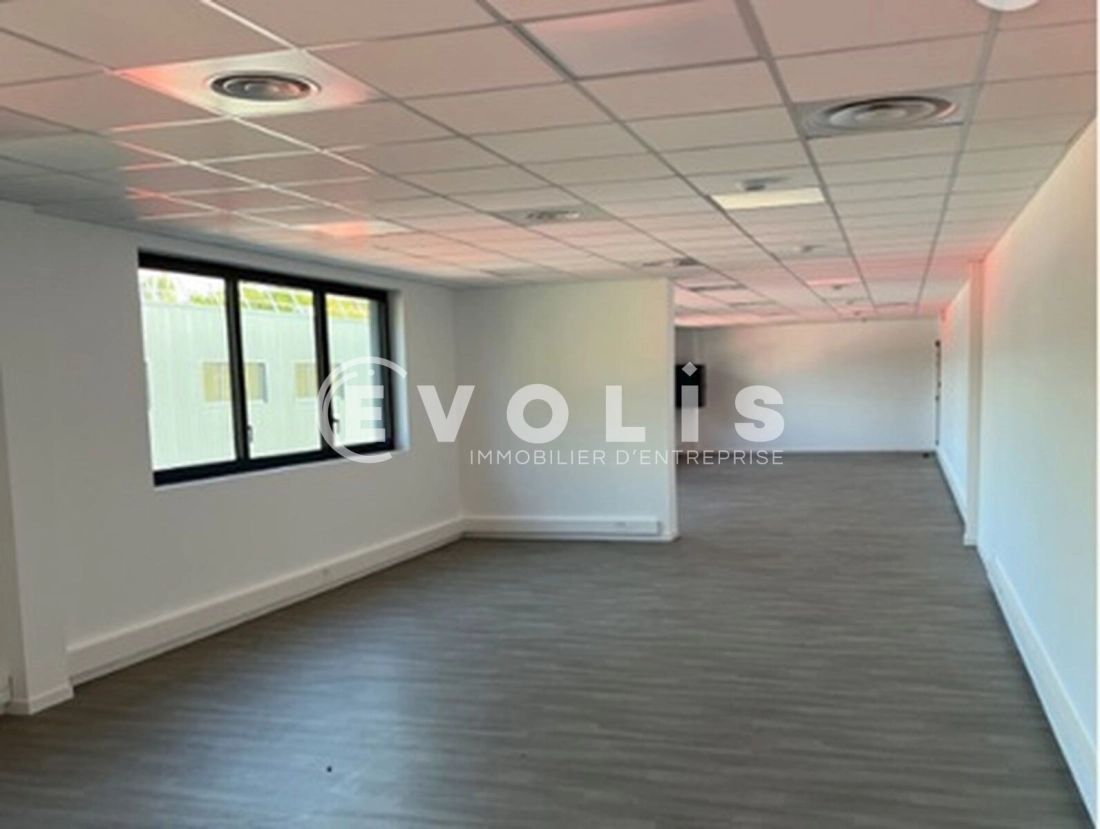 Photo 3 – location Entrepôts / activités	TRESSES (33370)