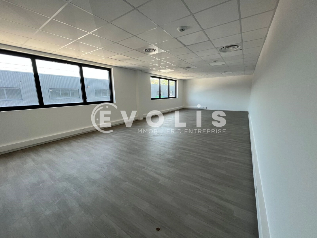 Photo 10 – location Entrepôts / activités	TRESSES (33370)