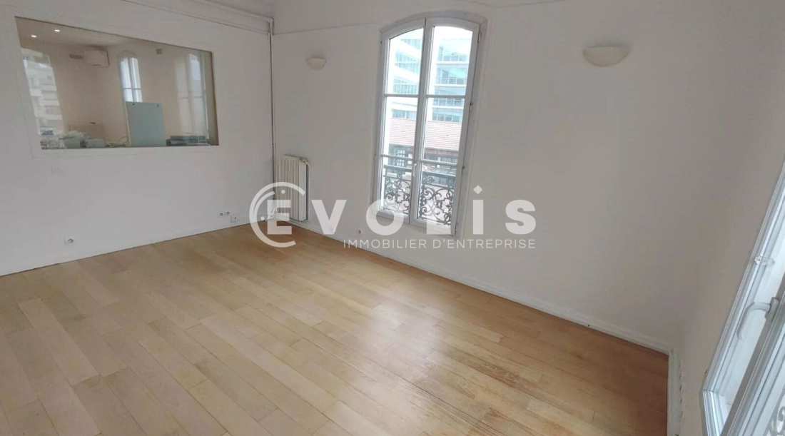 Photo 2 – location Coworking	SURESNES (92150)