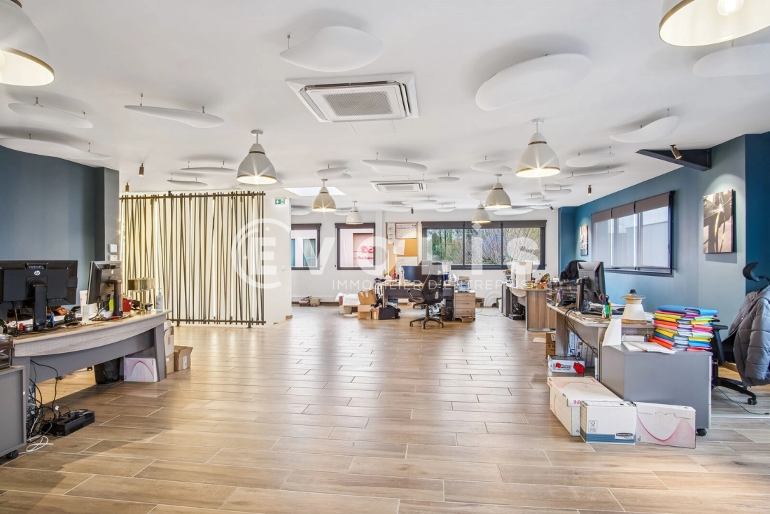 Photo 9 – location bureaux	BAILLY ROMAINVILLIERS (77700)