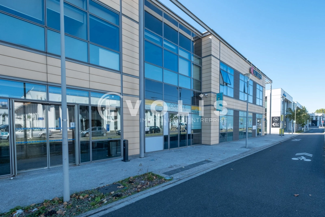 Photo 1 – location Entrepôts / activités	RUNGIS (94150)