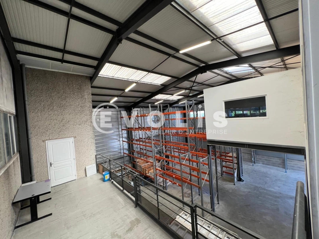 Photo 5 – location Entrepôts / activités	BELLEVILLE-EN-BEAUJOLAIS (69220)