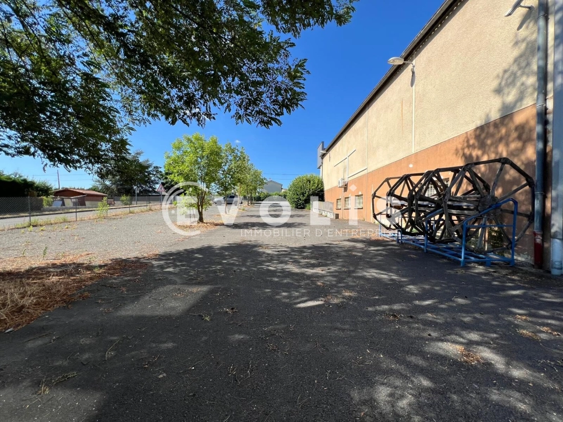 Photo 12 – location Entrepôts / activités	BELLEVILLE-EN-BEAUJOLAIS (69220)