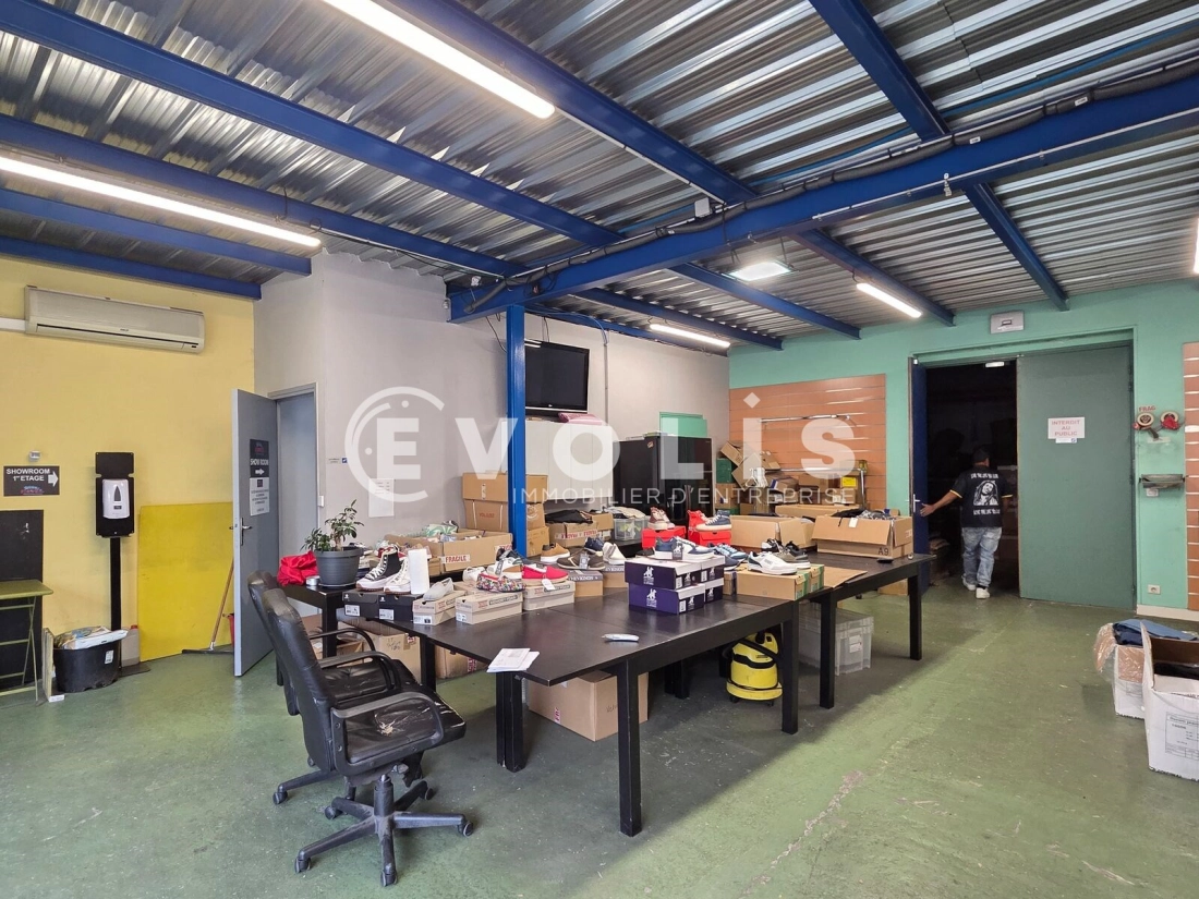 Photo 2 – vente Entrepôts / activités	CHOISY LE ROI (94600)